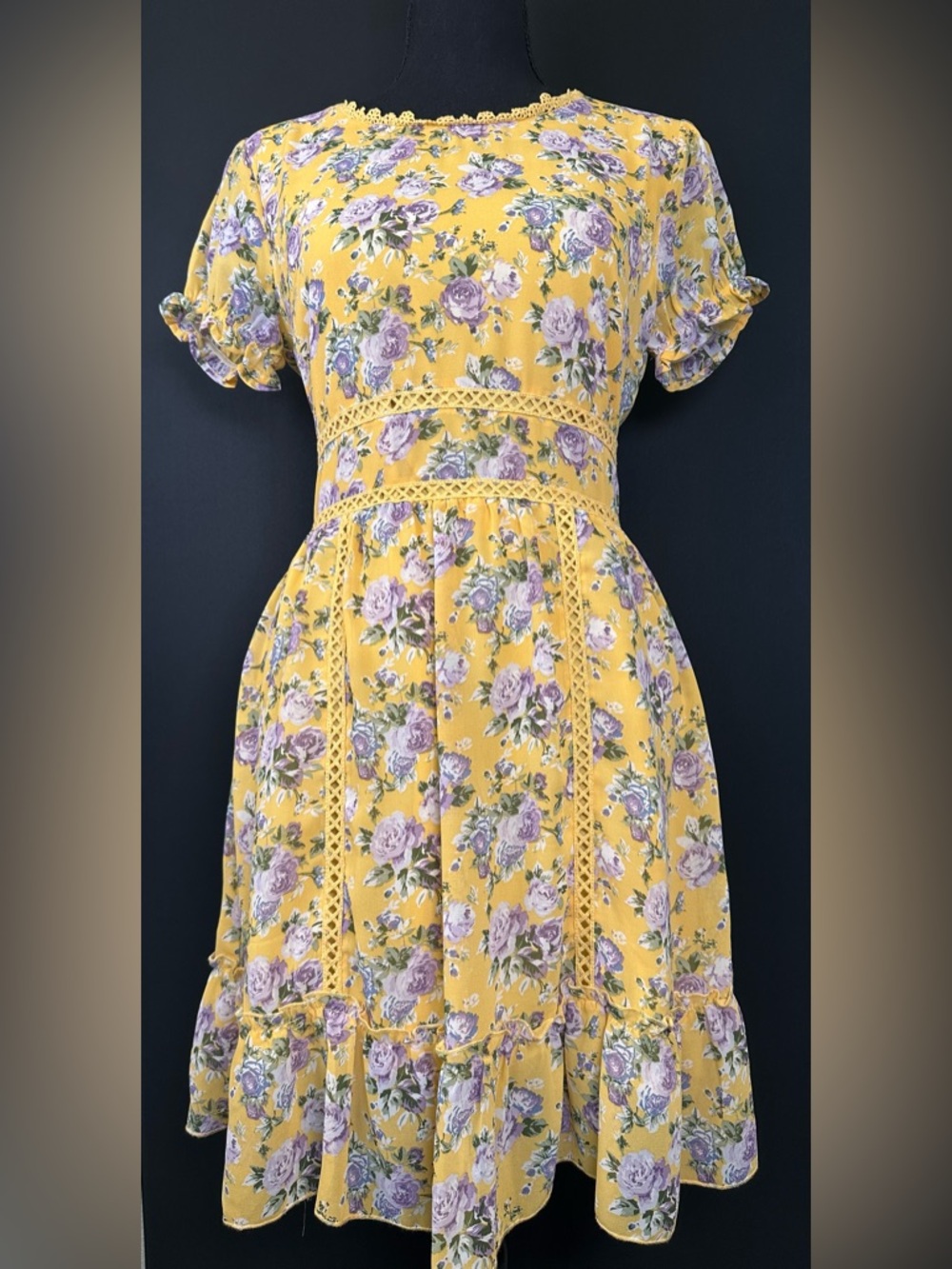 #129- miami Yellow Floral Top with Crochet‎ Trim